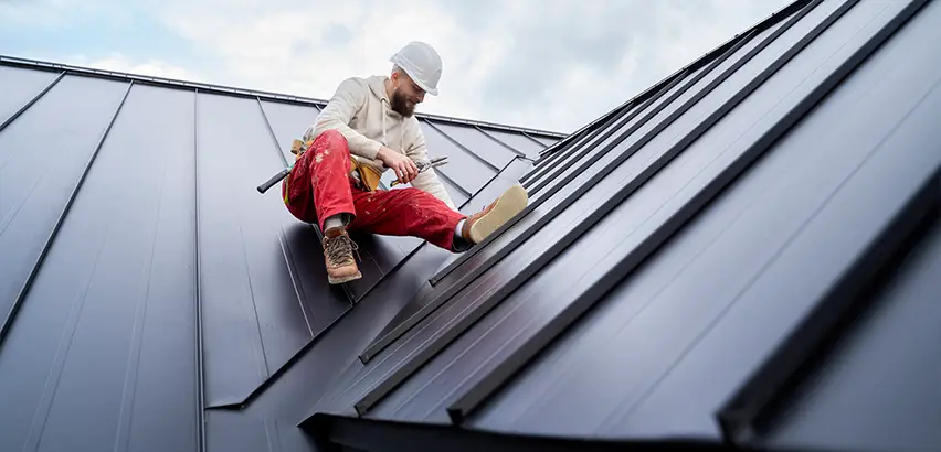 Professional Roof Valley Installation Services in Skokie, IL