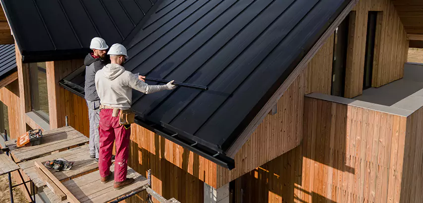 Metal Roof Maintenance in Skokie